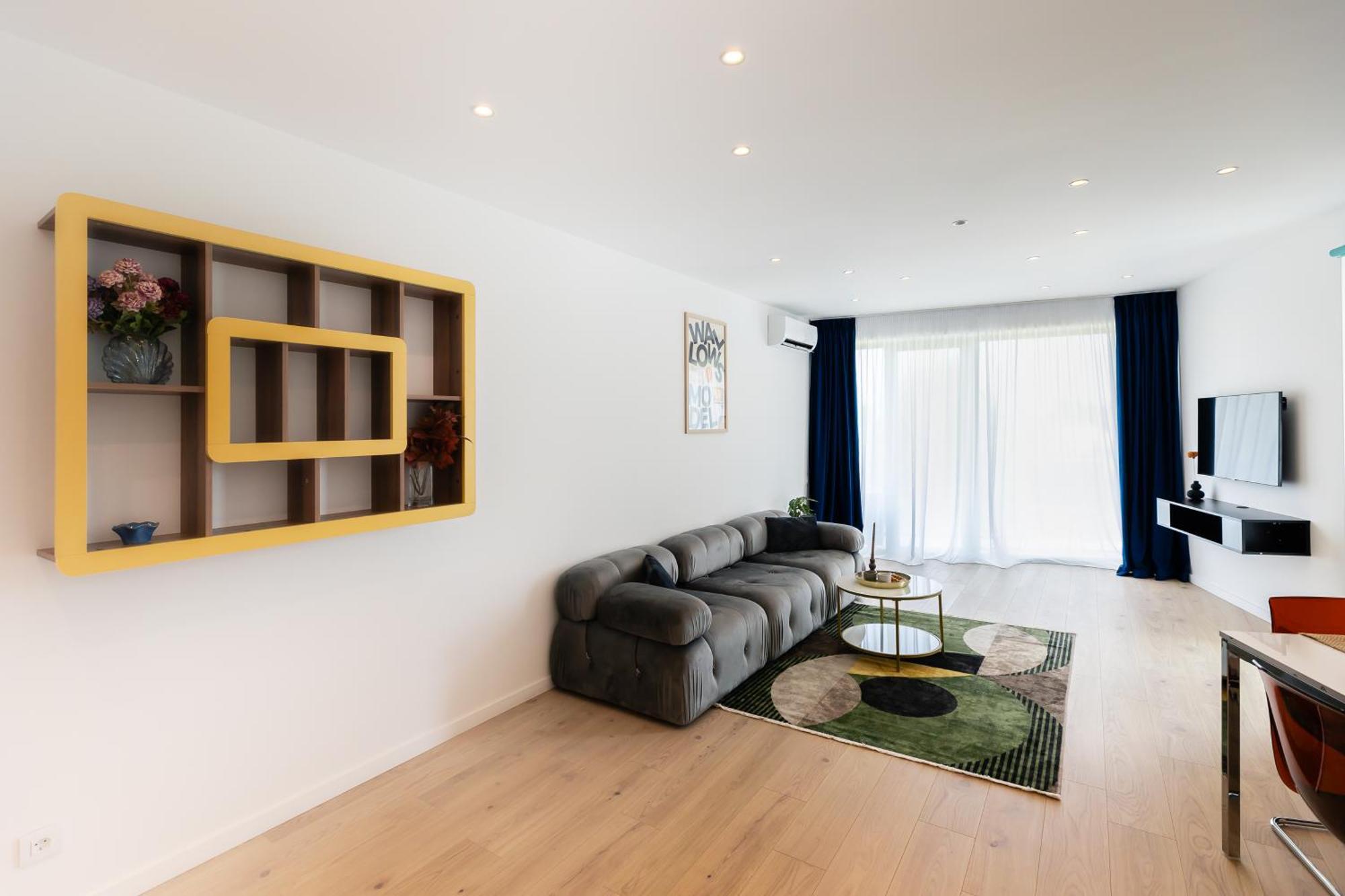 Roots One - Lakeview Escape With Balcony & Parking Appartamento *