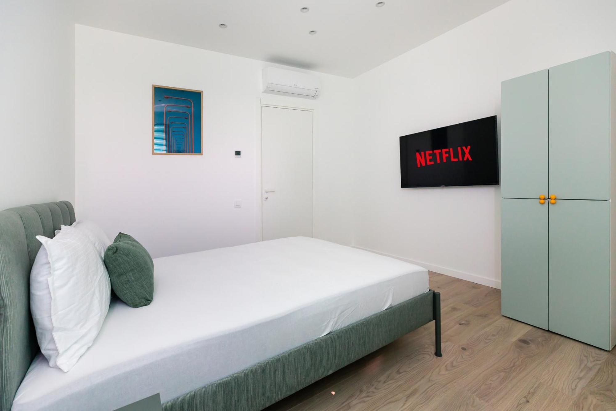 Appartamento Roots One - Lakeview Escape With Balcony & Parking *